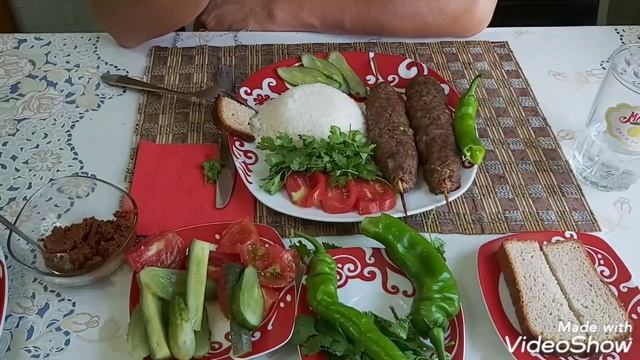 ЛЮЛЯ КЕБАБ НА УЖИН.ПРИСОЕДИНЯЙТЕСЬ К НАМ! смотреть онлайн