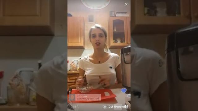 Марина Краснянская готовит в трусах. смотреть онлайн