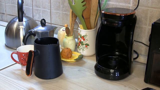 Кофеварка BRAYER BR1143 смотреть онлайн