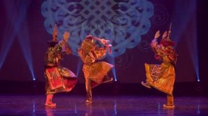 "Цам" - танец буддийская мистерия.