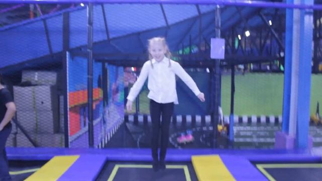 Детский парк Ала-Арча !!! Children's park Ala-Archa !!! смотреть онлайн