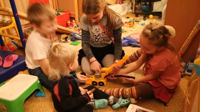 Детки делают Какашки смотреть онлайн