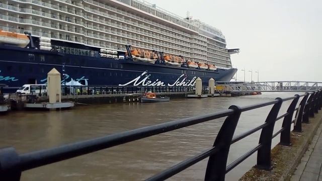 "Mein Schiff 3"(TUI Cruises)🚢💦Pier Head,Liverpool,England⚓ 15/08/22 смотреть онлайн