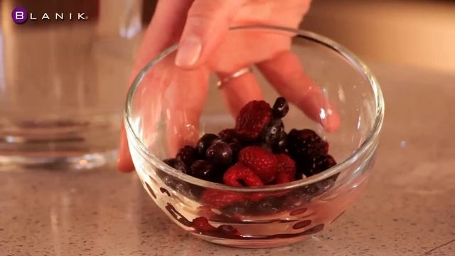 MINI BLENDER BLANIK смотреть онлайн