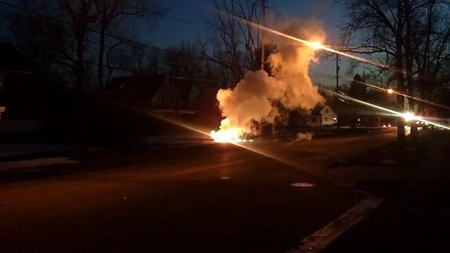 Power line down and arcing смотреть онлайн