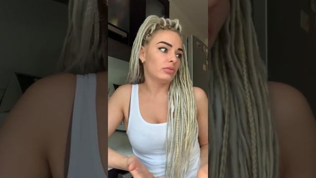 Может взять, да и покраситься в чёрный? Стих смотреть онлайн