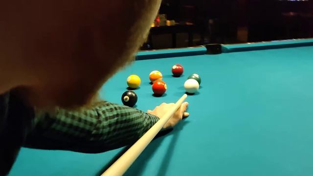 Pool game at The Pocket смотреть онлайн
