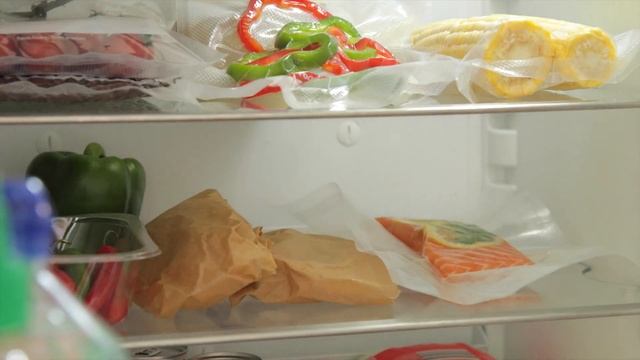 VS6100 FoodSaver® Urban Series: Cut & Seal смотреть онлайн