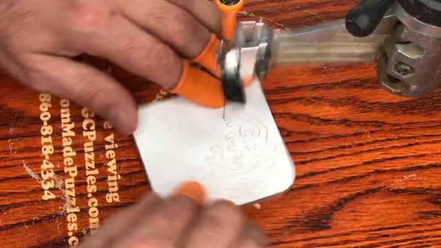 Making a Wooden Jigsaw Puzzle doodle! Jigsaw Puzzle Maker doing a warmup exercise for hands & eyes. смотреть онлайн