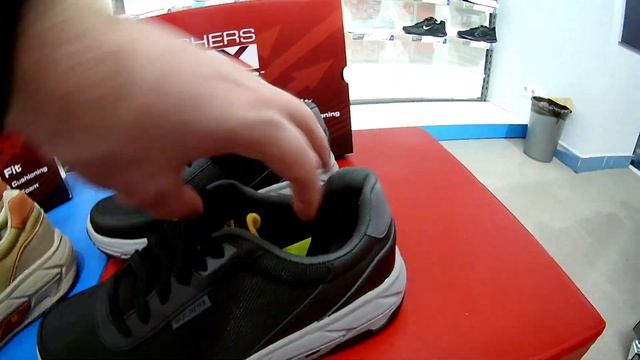 Кроссовки мужские Skechers Max Stout ( Новинка 2021 )