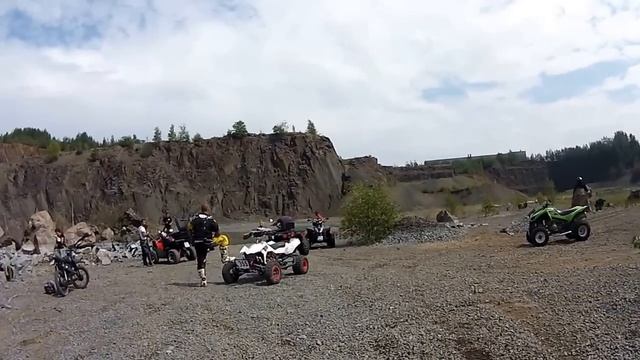 Treffen Quad Freunde Le -, 3.8.14 смотреть онлайн