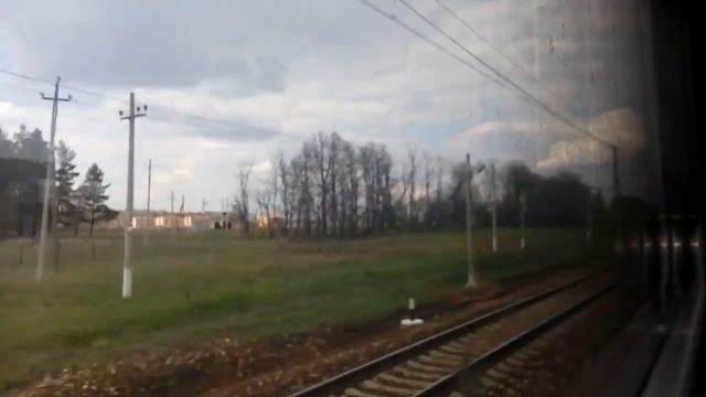 Живая музыка в электричке Калуга-Москва\вид из окна ЭД4М-0488 ЦППК смотреть онлайн