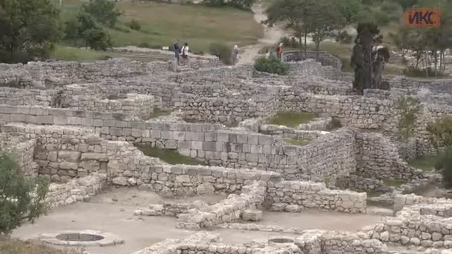 Севастопольцы собирают подписи за отмену запрета купания в Херсонесе смотреть онлайн