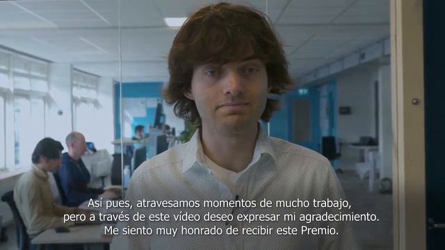 Discurso de agradecimiento de Boyan Slat Premio Investigación SGE 2018 смотреть онлайн