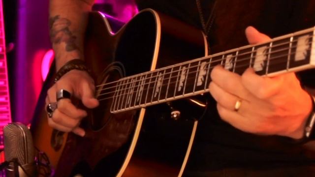 Guitarras Chinesas - Review de Replicas de Modelos Gibson Les Paul Flying V e Violão J200 - Chibson смотреть онлайн