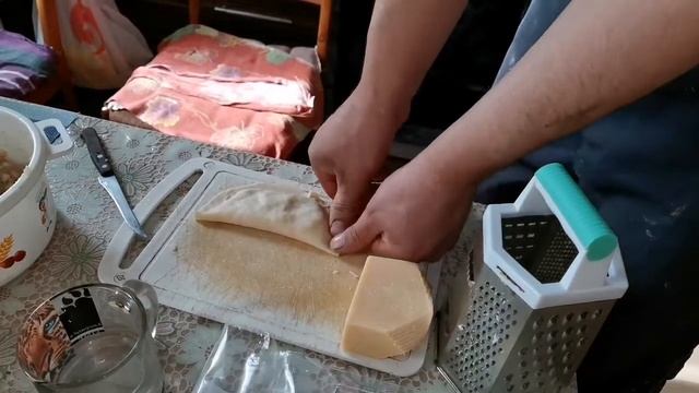 Чебуреки с сыром из готового теста ? смотреть онлайн