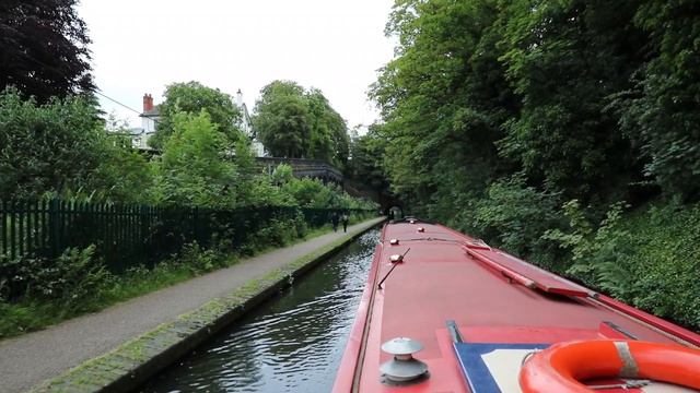 Old Git on the Cut - part 4 Arriving in Birmingham смотреть онлайн