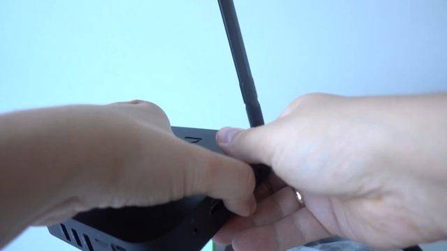 MINIX NEO U22-XJ Android TV Box powered by Amlogic S922X-J SoC Unboxing (Video) смотреть онлайн