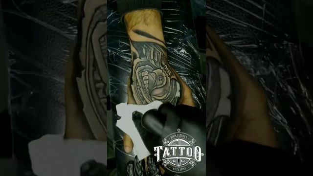 dollars rose designed #tattoo #viral #youtubeshorts #trending #youtube #shorts #rose смотреть онлайн