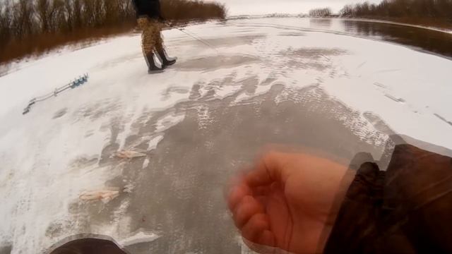 Ловля белой рыбы на покаток смотреть онлайн