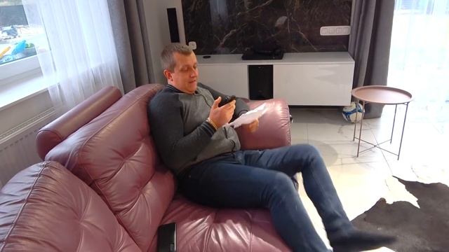 СТАРЫЙ ВЫГНАЛ ЛЫСУЮ БОРОДУ В АРМИЮ. NERF BROTHERS смотреть онлайн