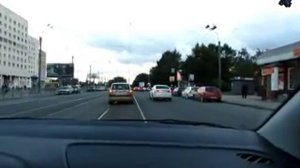 Урок с начинающим водителем.Движение по городу Часть1
