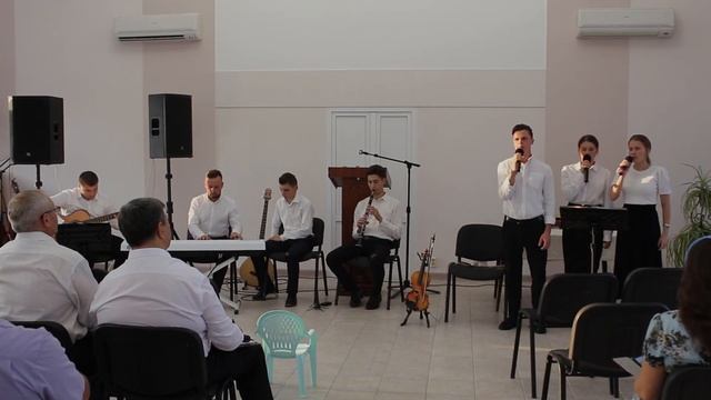 Когда упал я и душа устала (You Raise Me Up) - Ансамбль "Небесный луч" смотреть онлайн