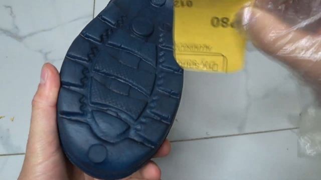 СКОЛЬЗКАЯ ПОДОШВА ЧТО ДЕЛАТЬ??? 2 Способа Которые Работают! смотреть онлайн