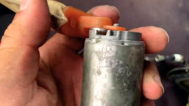 How to replace a fuel pump on a Toyota Tercel 91-99 @elchanojose4633 смотреть онлайн