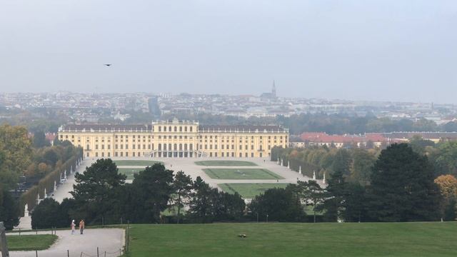 ЗАДУМАЙТЕСЬ О ЖИЗНИ. ВЕНА. ПАРК ШЁНБРУНН. АВСТРИЯ. смотреть онлайн