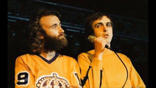 Peter Gabriel feat. Phil Collins - No Self Control - live at Reading 1979 смотреть онлайн