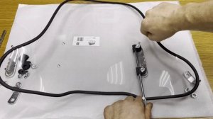 Стекло ветровое на квадроцикл, с креплением. 51,5 см *42 см