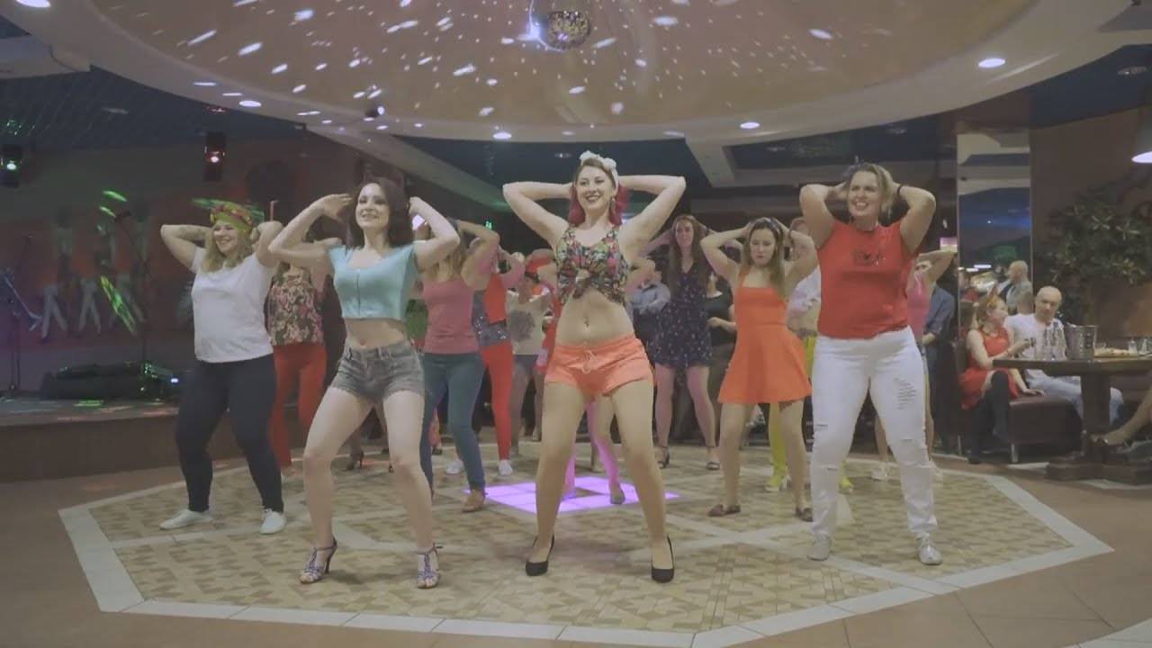 Macarena-Los Del Rio - DANCE COVER смотреть онлайн