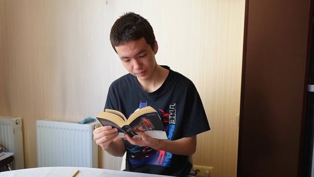 Как эффективно читать книги на иностранном языке? смотреть онлайн