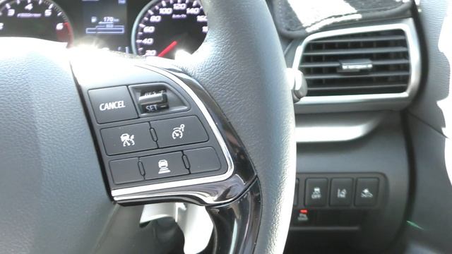 2018 Mitsubishi Eclipse Cross Review смотреть онлайн