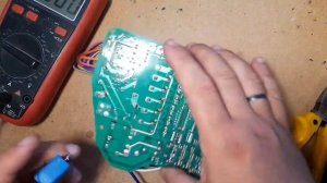 Не дует вентилятор (fan) внутреннего блока кондиционера. Диагностика неисправности. Ремонт платы.