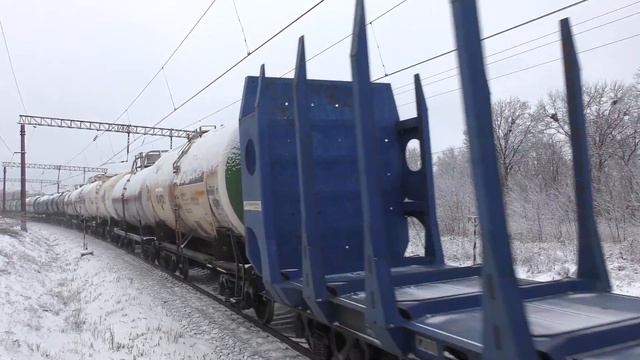Электровоз ВЛ80С-990 с грузовым поездом смотреть онлайн