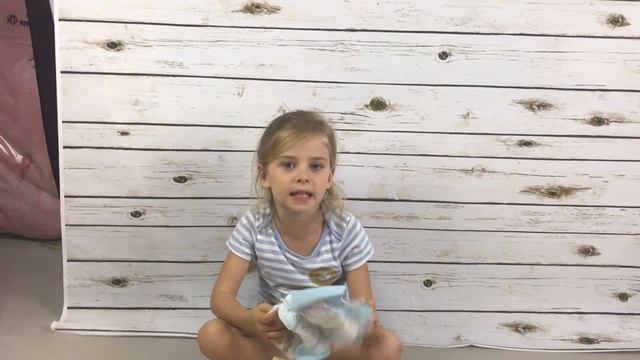 Diapers Review Huggies vs Pampers смотреть онлайн