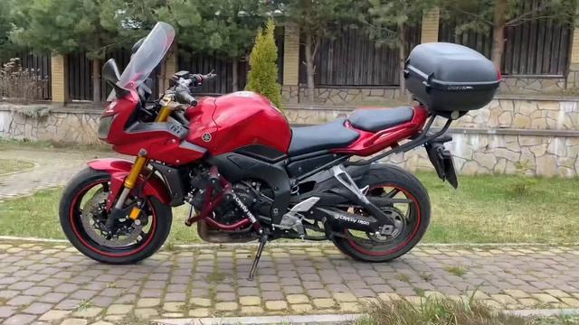 Yamaha FZ1 с демпферной клеткой Crazy Iron смотреть онлайн