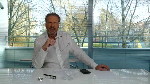 Самые дорогие бриллианты - розовые и красные. Цена за карат и как их покупают смотреть онлайн