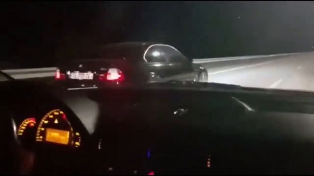 BMW E46 3.2 /M3 vs Mercedes-Benz W203 3.2 /AMG смотреть онлайн