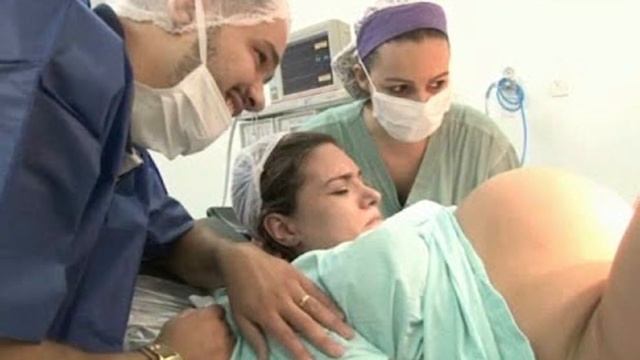 Акушеры с визгами убегали, увидев, кто родился у этой женщины!