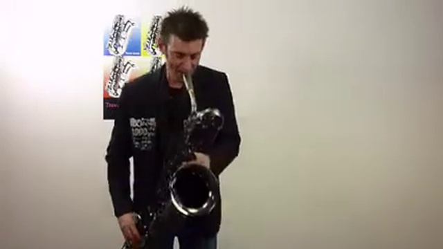 Tony Rico tests the Trevor James black 'Stealth' Baritone 2 смотреть онлайн