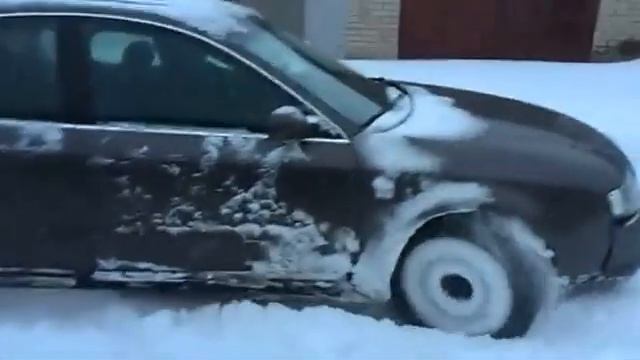 Audi quattro A6C5 по снегу 2 смотреть онлайн