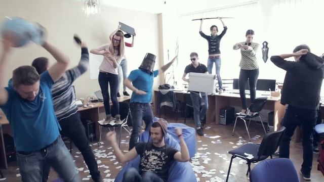 Что они творят в офисе. ЖЕСТЬ! Как не уснуть на работе смотреть онлайн