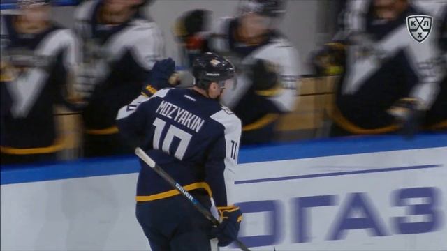 Parshin sets up Mozyakin for a goal смотреть онлайн