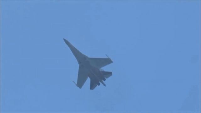 Sukhoi Su-27/37 Flanker - The Master of the Skies смотреть онлайн