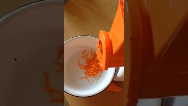 Шинковка моркови мясорубкой Аксион М41.02 смотреть онлайн