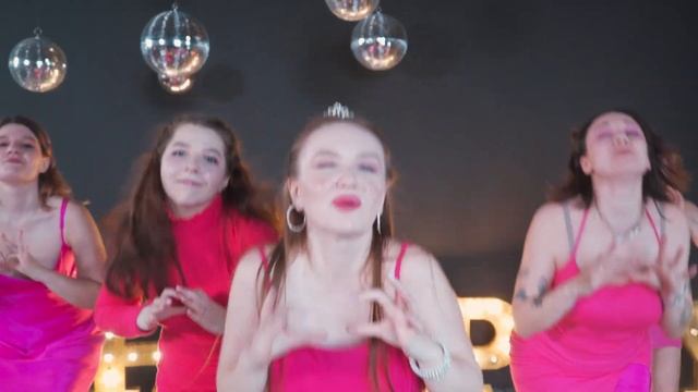 (G)I-DLE - 퀸카 (Queencard) - COVER by Call Me Nuna смотреть онлайн