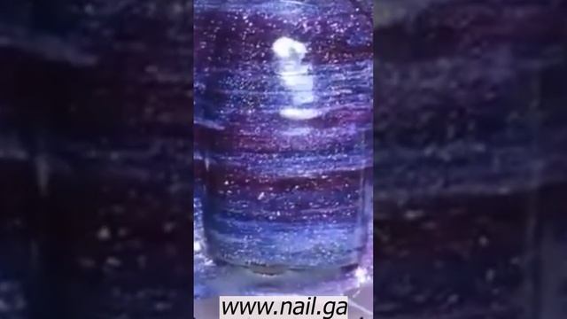 Синий маникюр с блестками